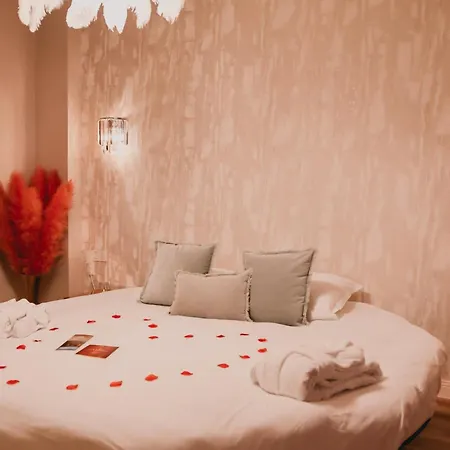 Liebeshotel Mademoiselle
