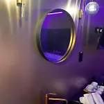 Love hotel Mademoiselle *