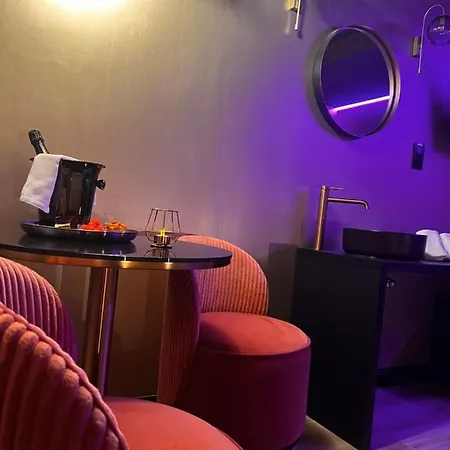 Mademoiselle Love hôtel *