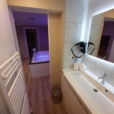Mademoiselle Love hotel Liege