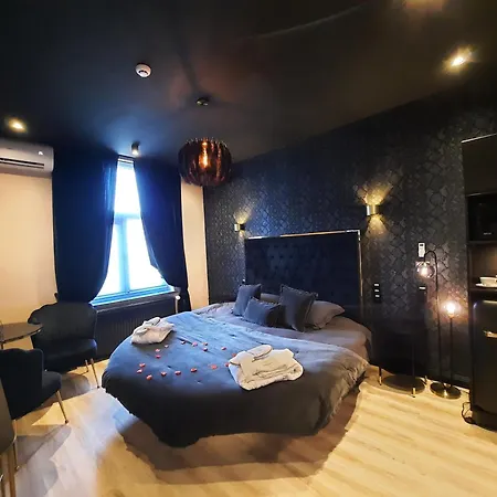 Love hotel Mademoiselle Liege