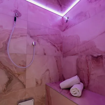 Mademoiselle Love hôtel *