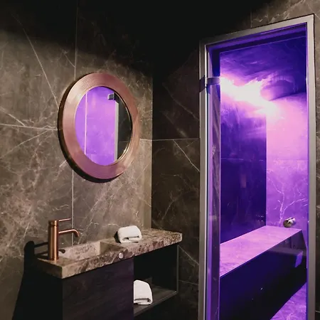 Love hôtel Mademoiselle *