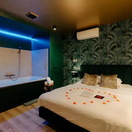 Mademoiselle Love hôtel