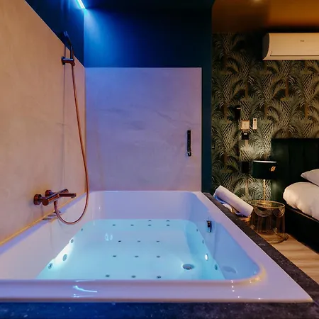 Mademoiselle * Liège