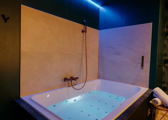 Love hôtel Mademoiselle *