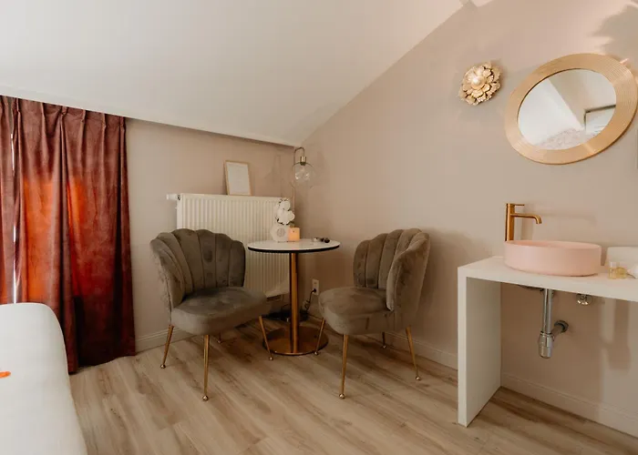 Love hôtel Mademoiselle *