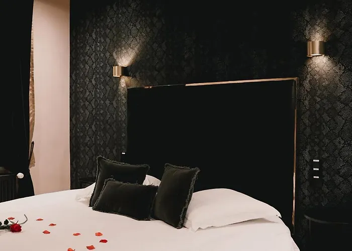 Mademoiselle Love hôtel *